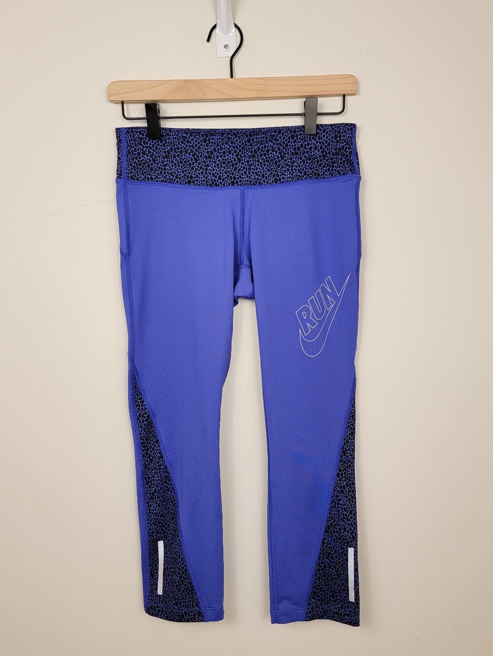 Nike Dri-FIT RUN Capri Leggings Purple Blue Leopard Animal Print Small S Tights